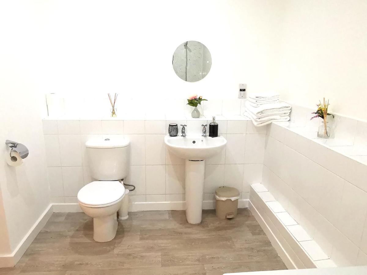 Comfort Zone Apartments Бирмингем Экстерьер фото